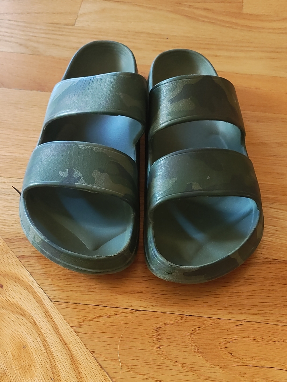 Old Navy Kids Green Camo Double-Strap Slide Sandals
